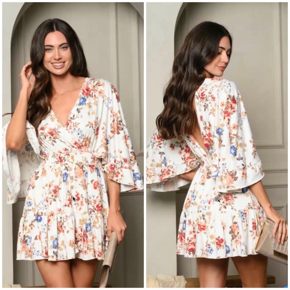 #22 3/4 V-NECK FLORAL ROMPER
